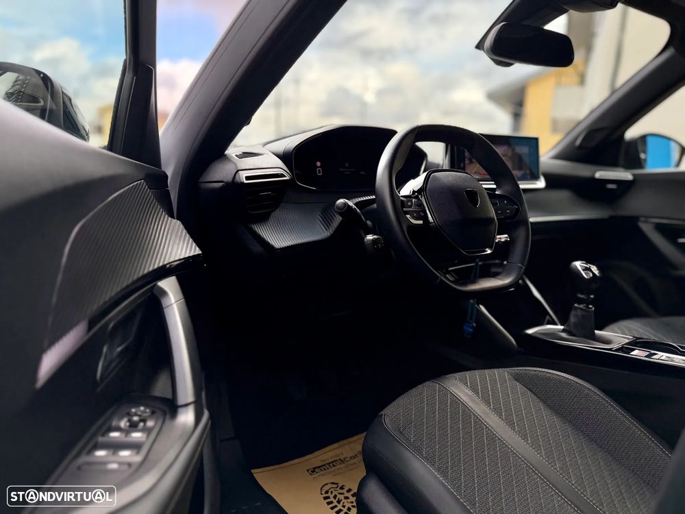 Peugeot 2008 1.2 PureTech Allure Pack - 12