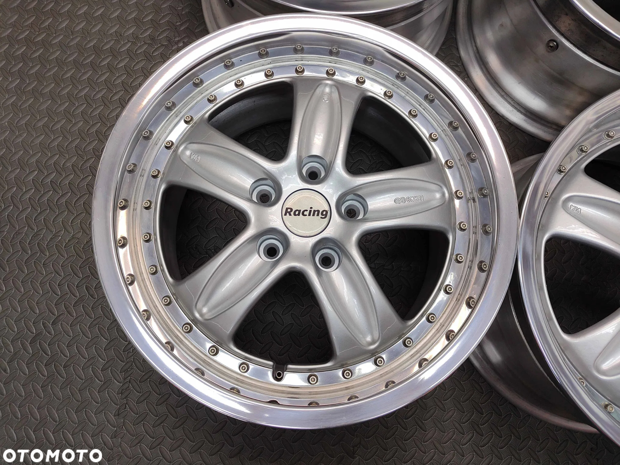 ENKEI WINSOME 17×8.5J +44 5×120 - 5
