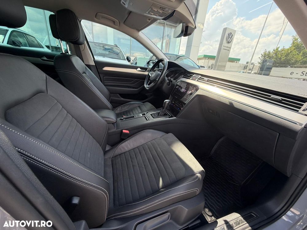 Volkswagen Passat 2.0 TDI DSG Highline - 14