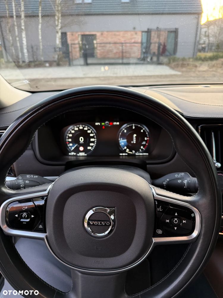 Volvo V90 D5 AWD Geartronic R Design - 13