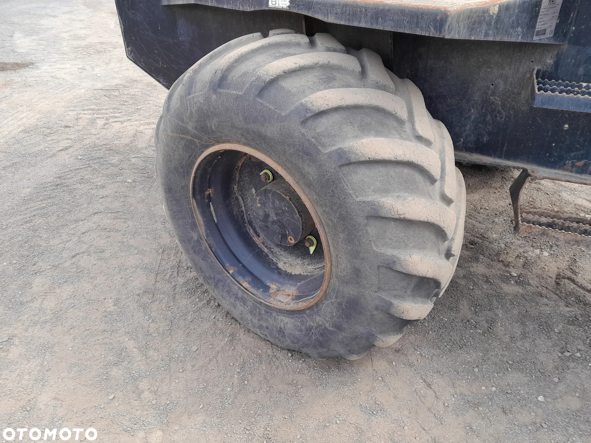 JCB 9 TFT - 12