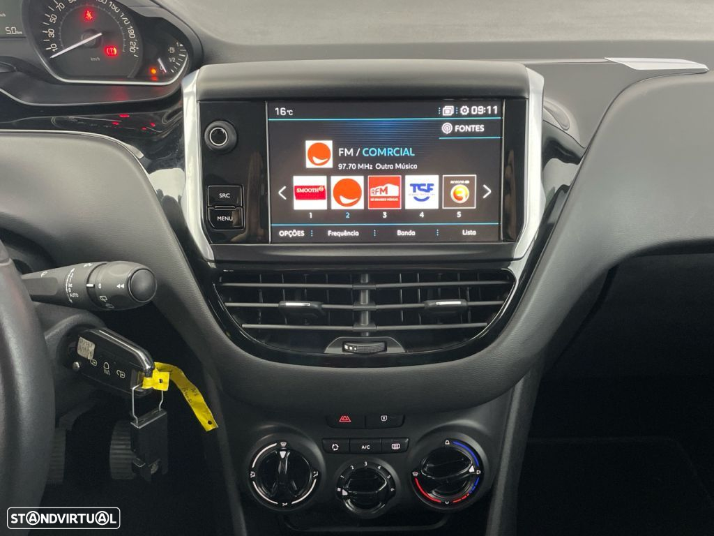 Peugeot 208 1.2 PureTech Active - 15