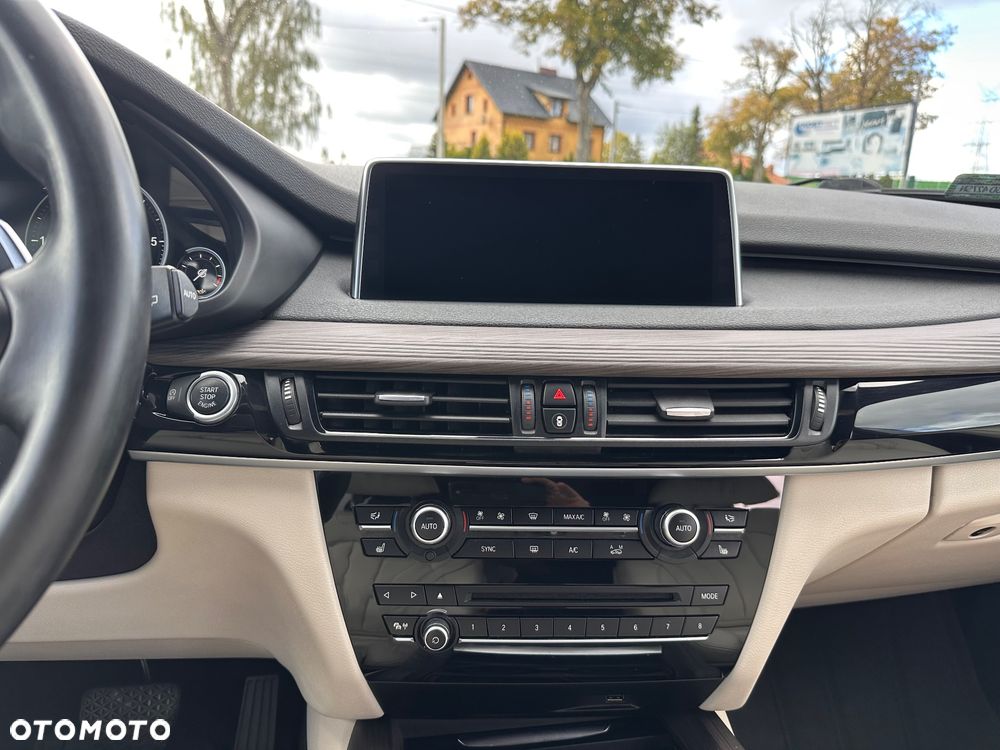 BMW X5 xDrive30d - 23