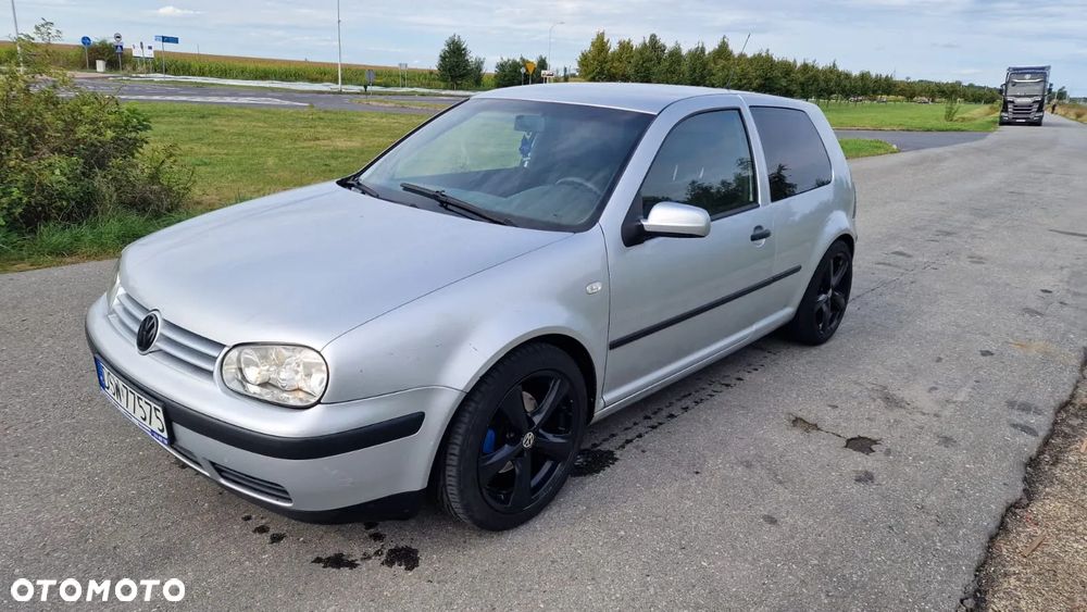 Volkswagen Golf - 3