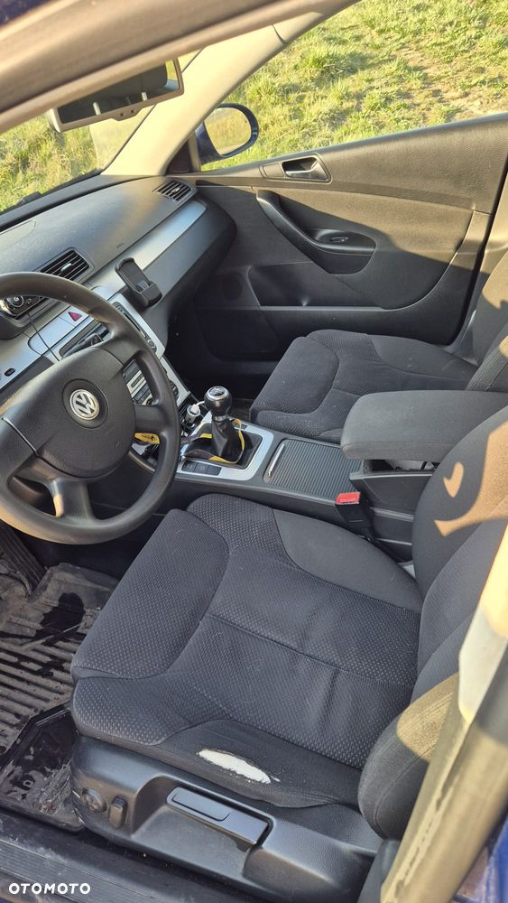 Volkswagen Passat 2.0 TDI Comfortline - 9