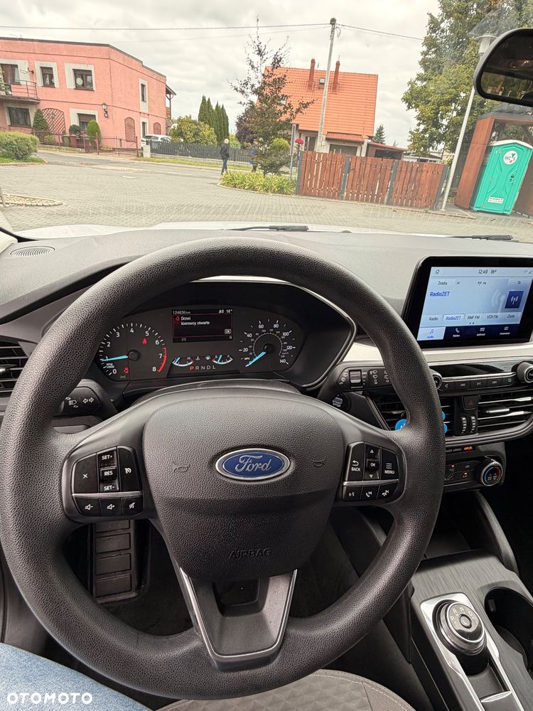 Ford Kuga - 31