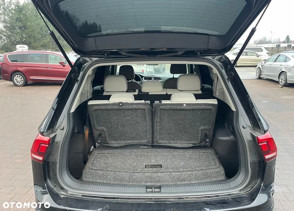 Volkswagen Tiguan Allspace - 10