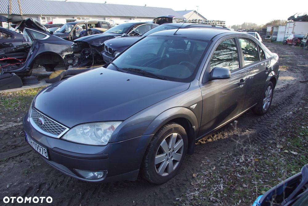 Auto na części - Ford Mondeo MK3 Lift 2.0 TDCI 130 KM 4S7Q-6006-EA 5S7R-7002-CA 2MWE 2005R Silnik Skrzynia Drzwi Maska Klapa Zderzak Błotnik Szyba Lusterko Deska Kokpit Sterownik Moduł Czujnik Licznik Kierownica Panel - 4