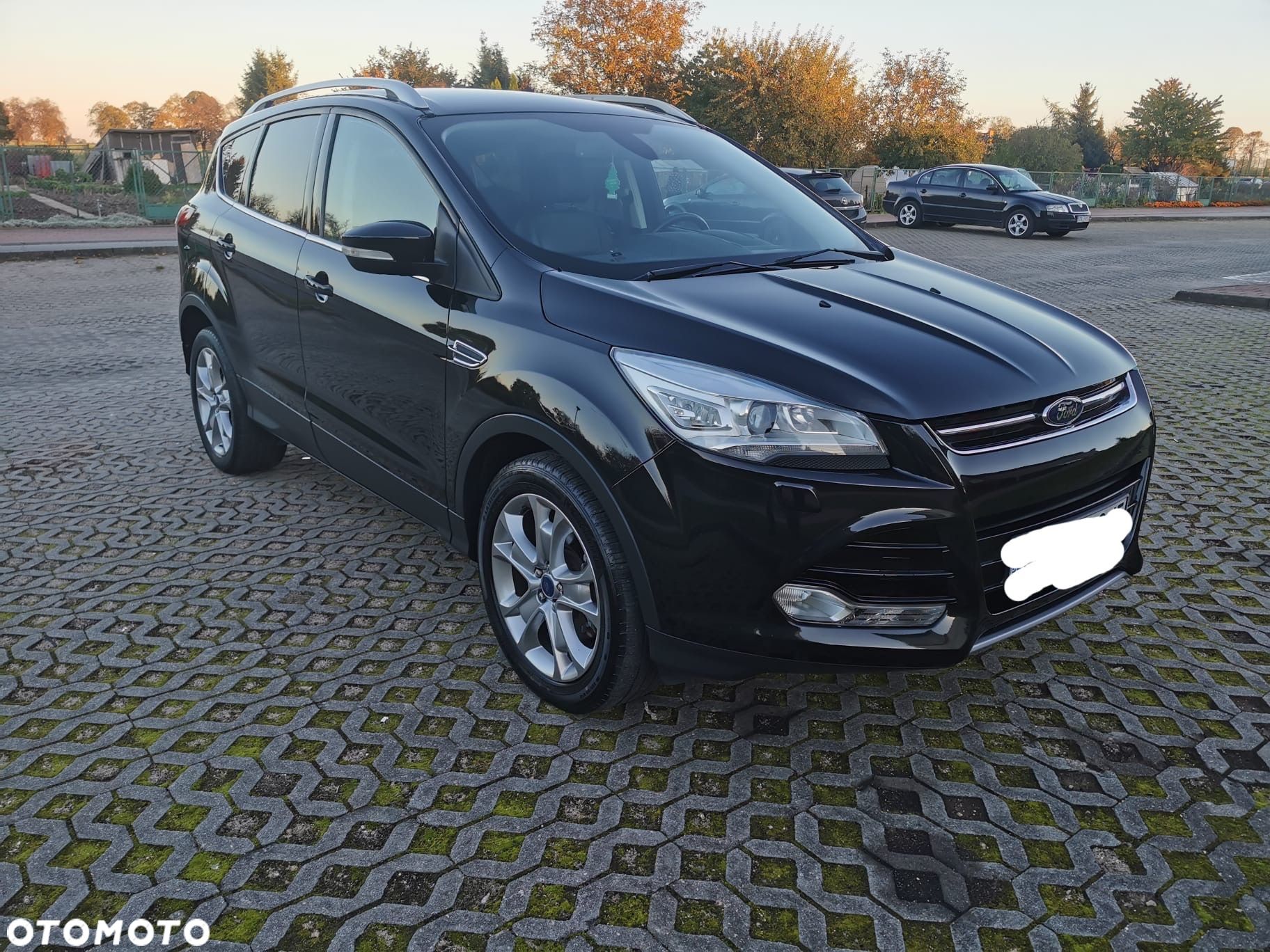 Ford Kuga 1.6 EcoBoost 4WD Titanium - 1