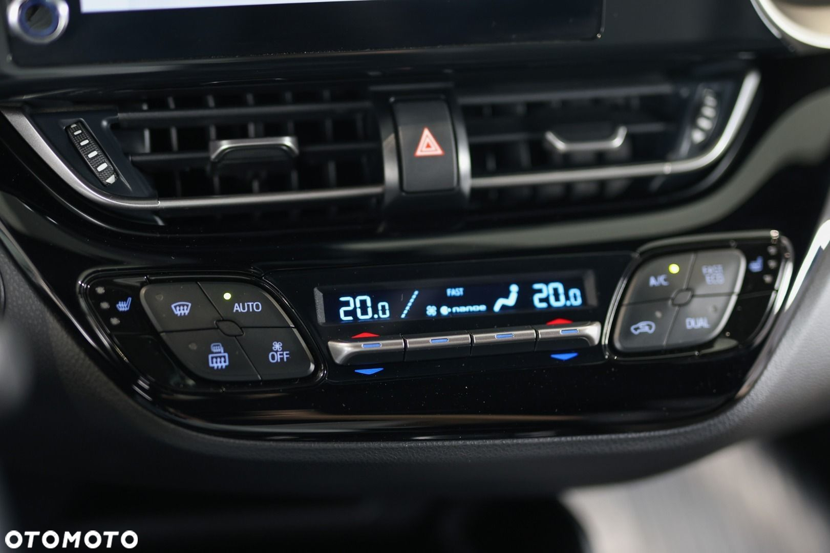 Toyota C-HR - 27