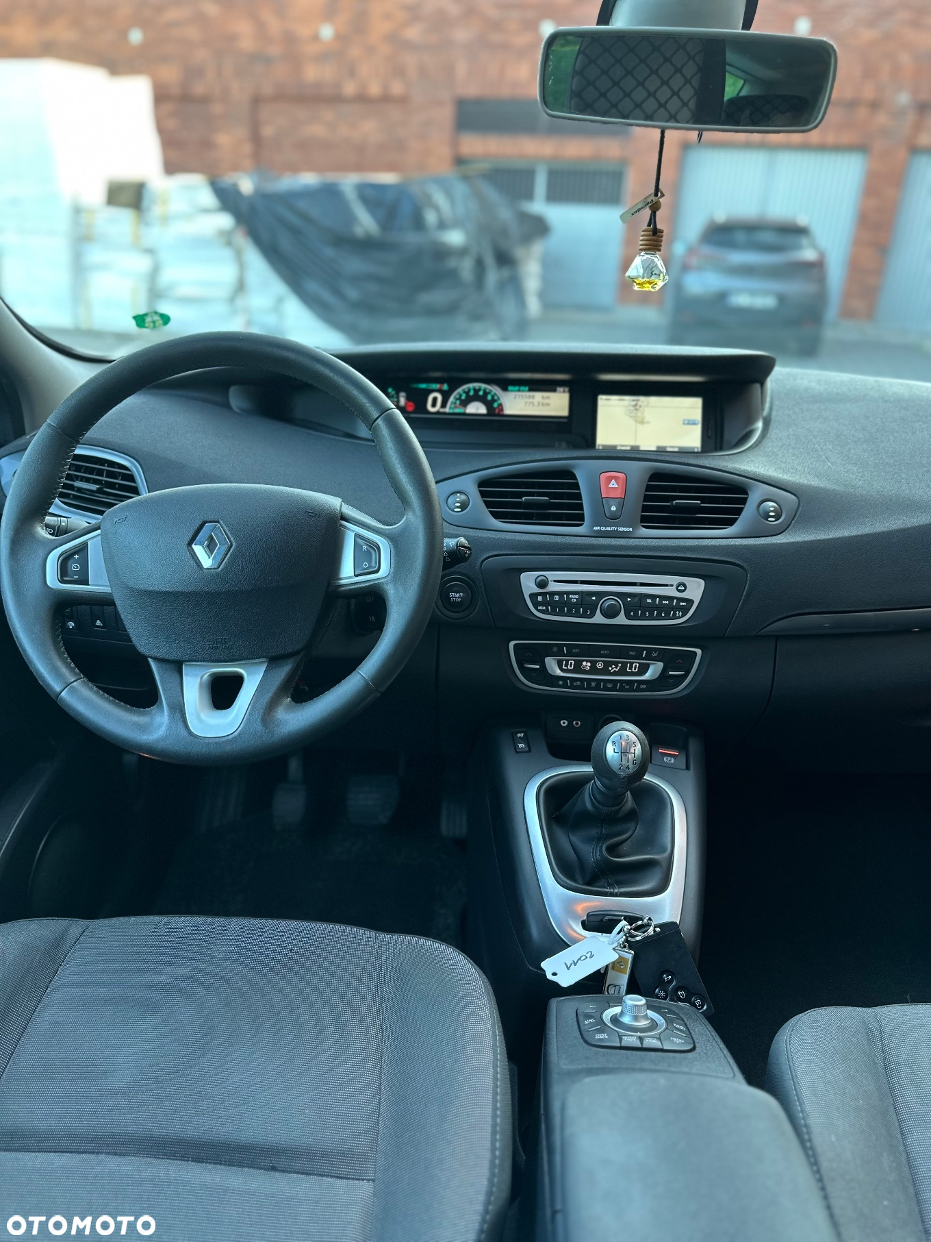 Renault Scenic 1.6 16V 110 TomTom Edition - 23