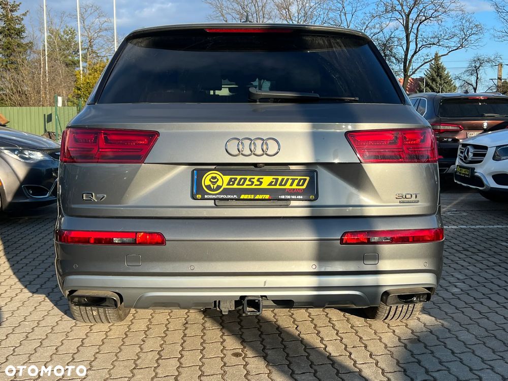 Audi Q7 - 8