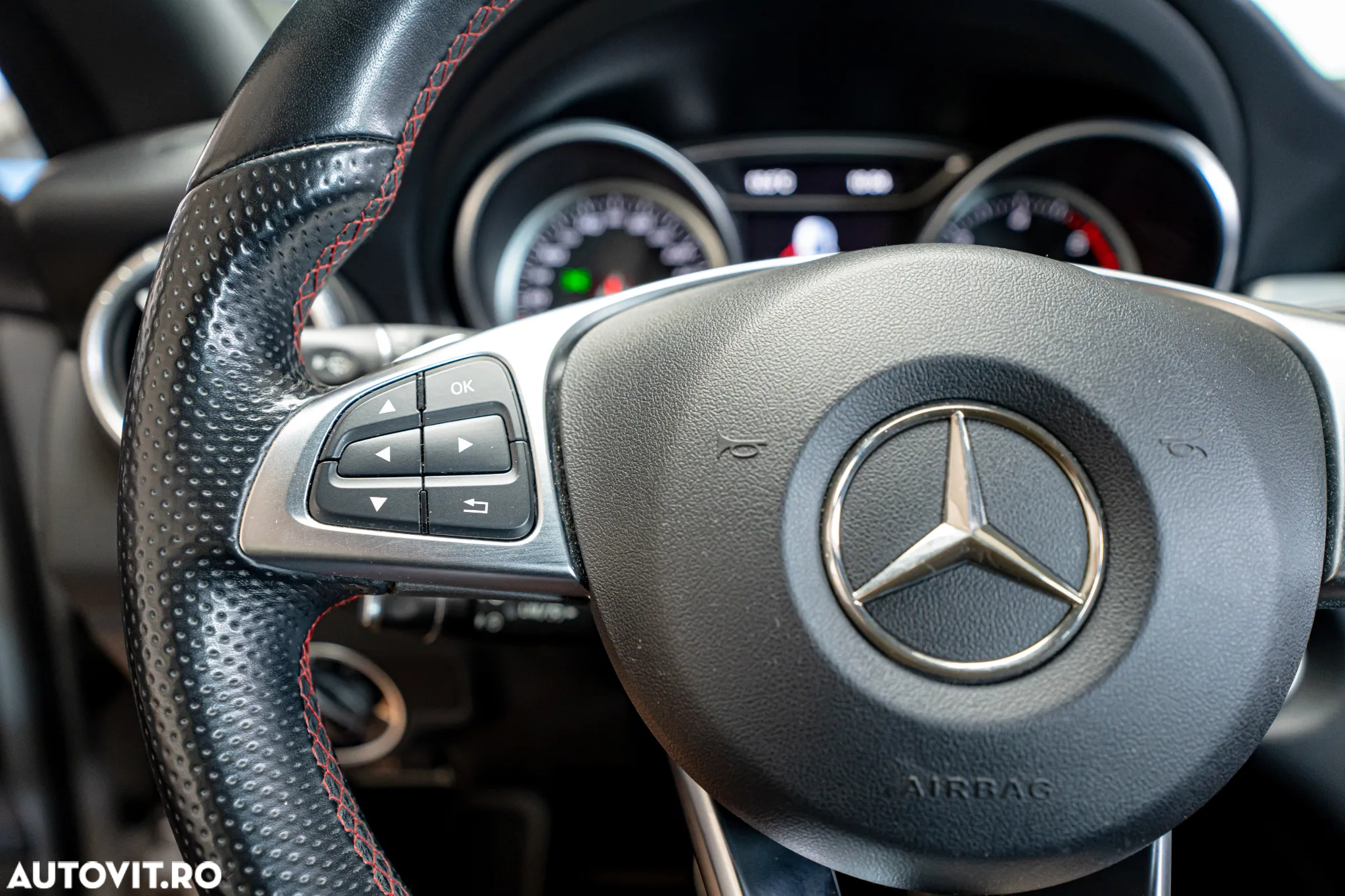 Mercedes-Benz CLA 180 d 7G-DCT AMG Line - 12