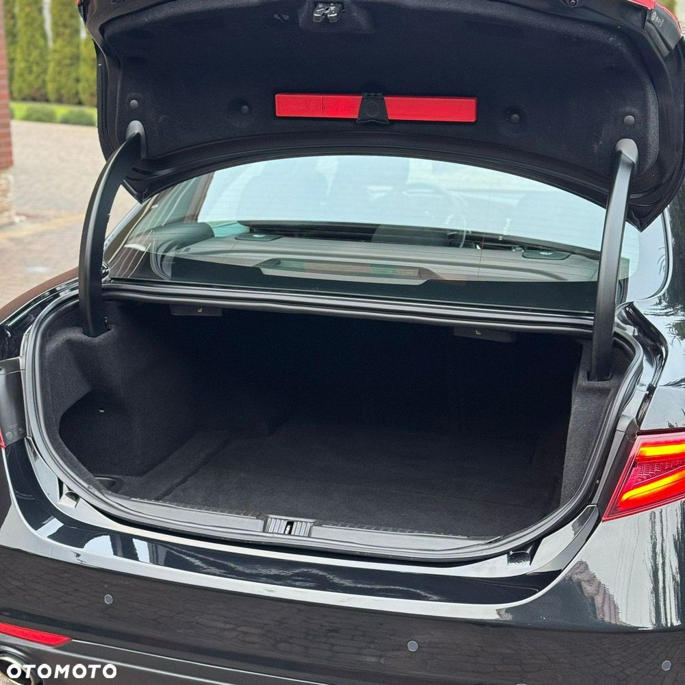 Alfa Romeo Giulia - 22