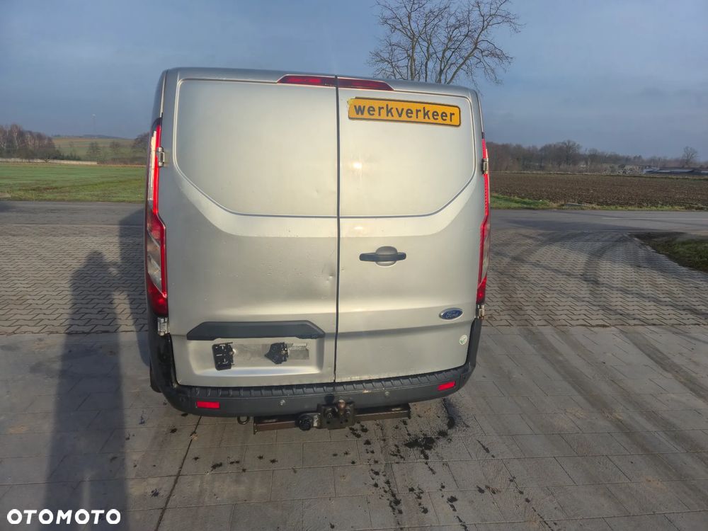 Ford Transit Custom 300 L2H1 VA Limited - 4