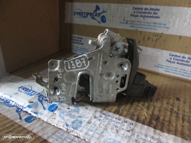 Fecho A2027200935 MERCEDES W210 1995 FE MANUAL - 1
