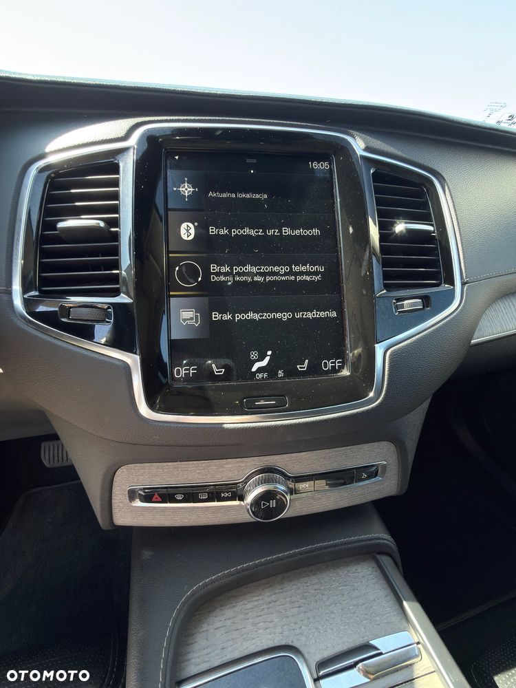 Volvo XC 90 - 23