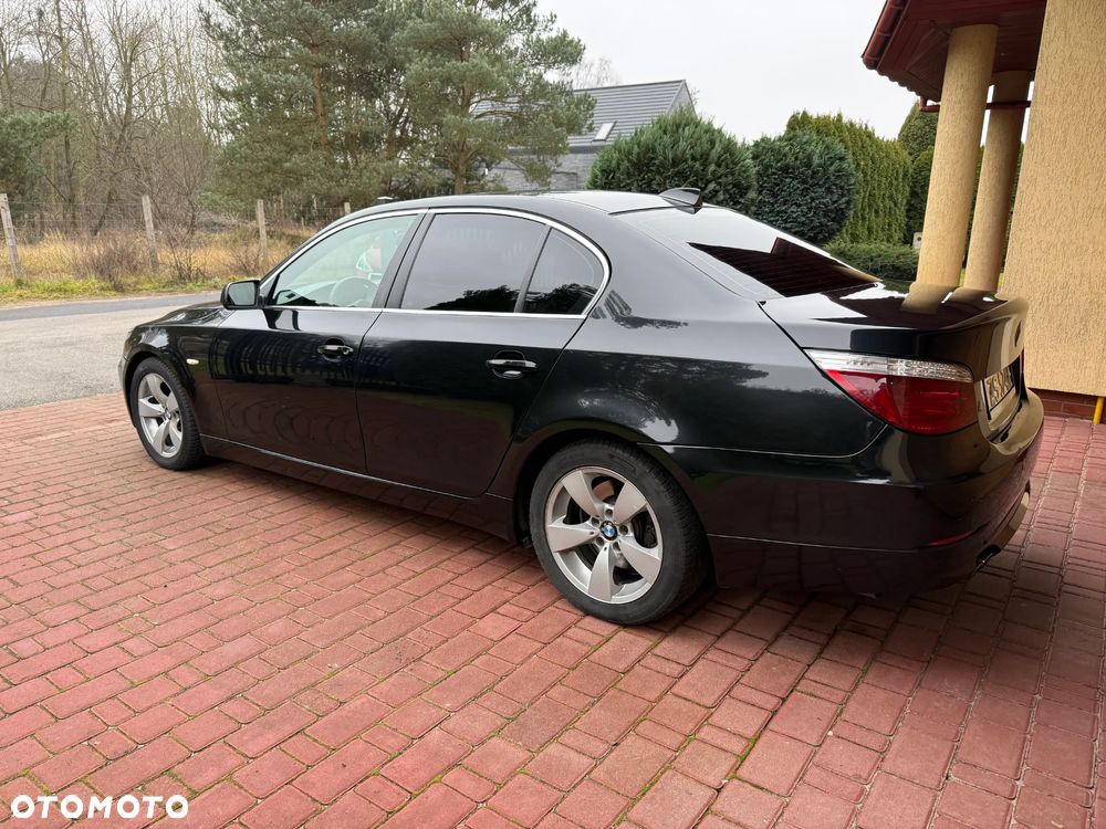 BMW Seria 5 525d - 10