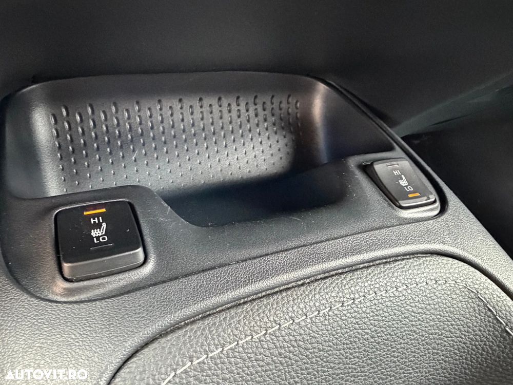 Toyota Corolla 1.8 HSD Business - 16