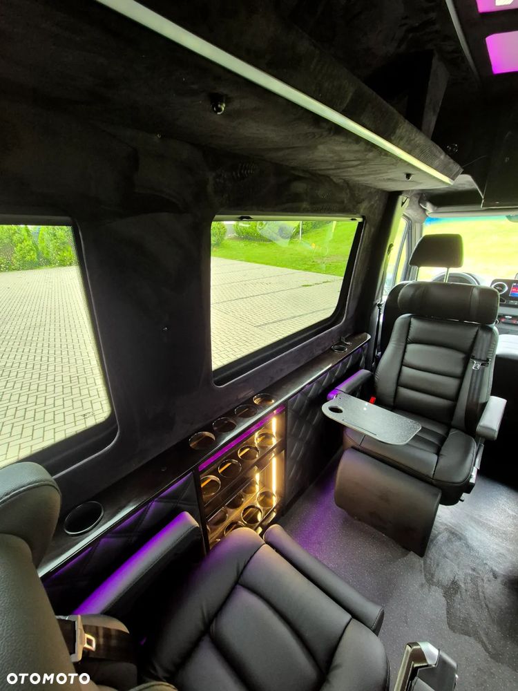 Mercedes-Benz Sprinter - 4
