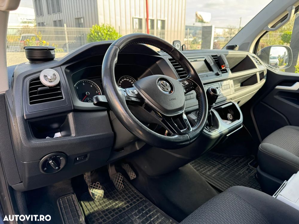 Volkswagen Multivan - 19