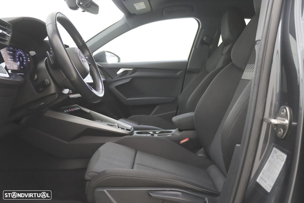Audi A3 Sportback 30 TDI S line S tronic — fotografia 11