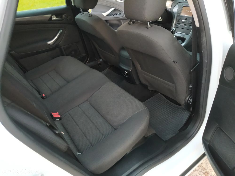 Ford Mondeo 2.0 TDCi Viva Titanium - 17