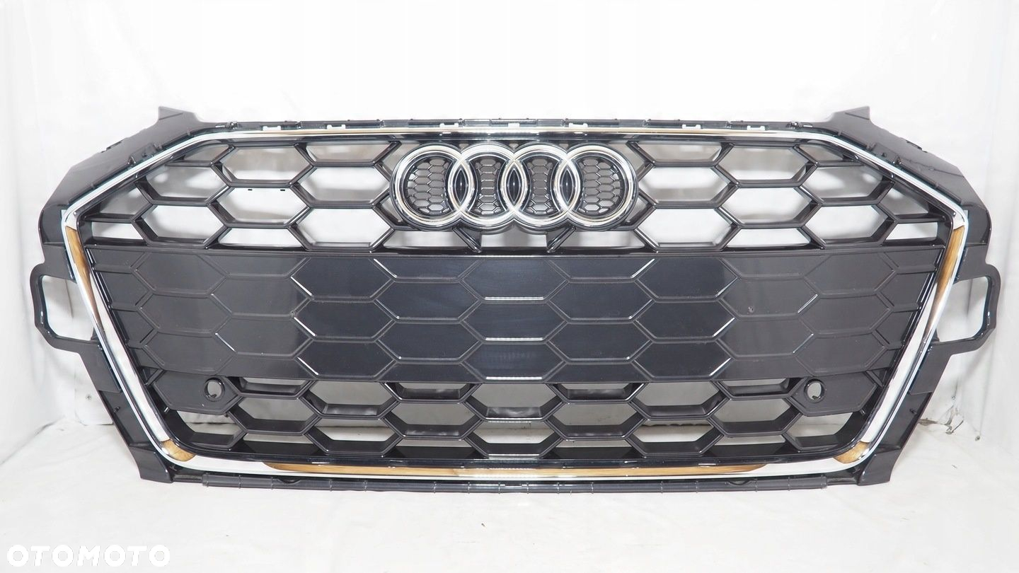Audi A4 B9 lift S Line grill atrapa chłodnicy 8W0853651EB - 2