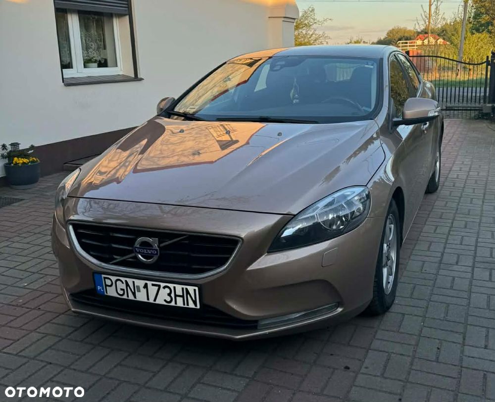 Volvo V40 D2 - 1