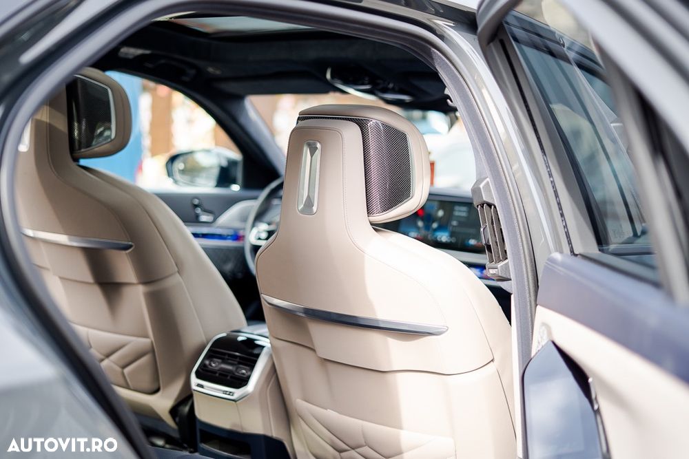 BMW M7 M760e xDrive AT PHEV - 19