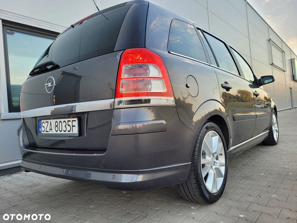Opel Zafira 1.8 Sport - 8