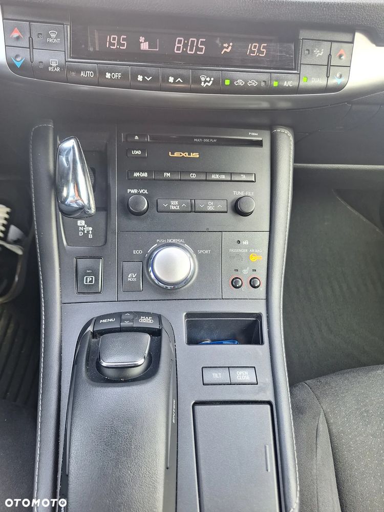 Lexus CT 200h Comfort - 14