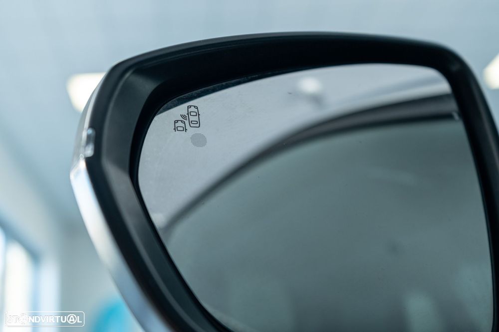 Peugeot 3008 1.6 Hybrid GT Pack e-EAT8 - 38