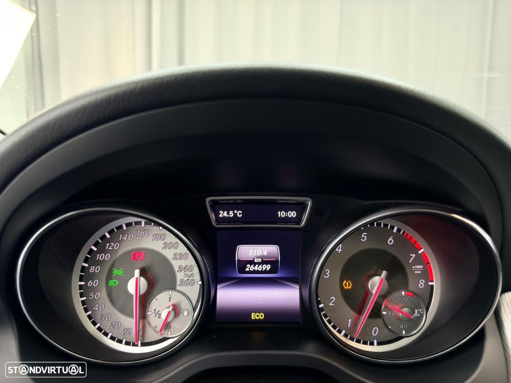 Mercedes-Benz GLA 200 Urban - 21
