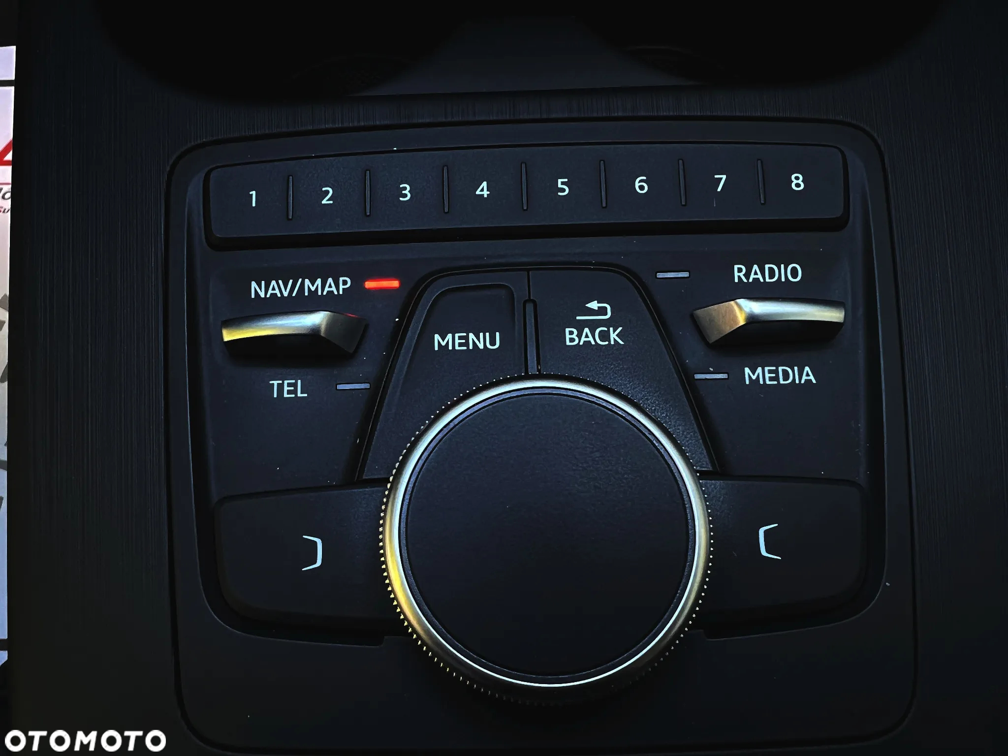 Audi A4 Avant 40 TDI S tronic - 32
