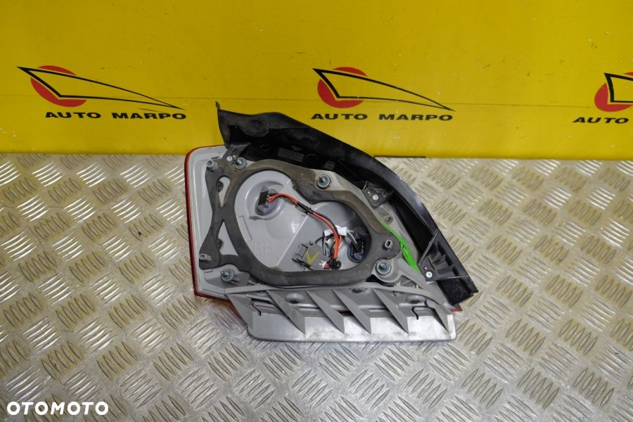 CHEVROLET IMPALA X 2014- LAMPA TYŁ PRAWA USA - 11