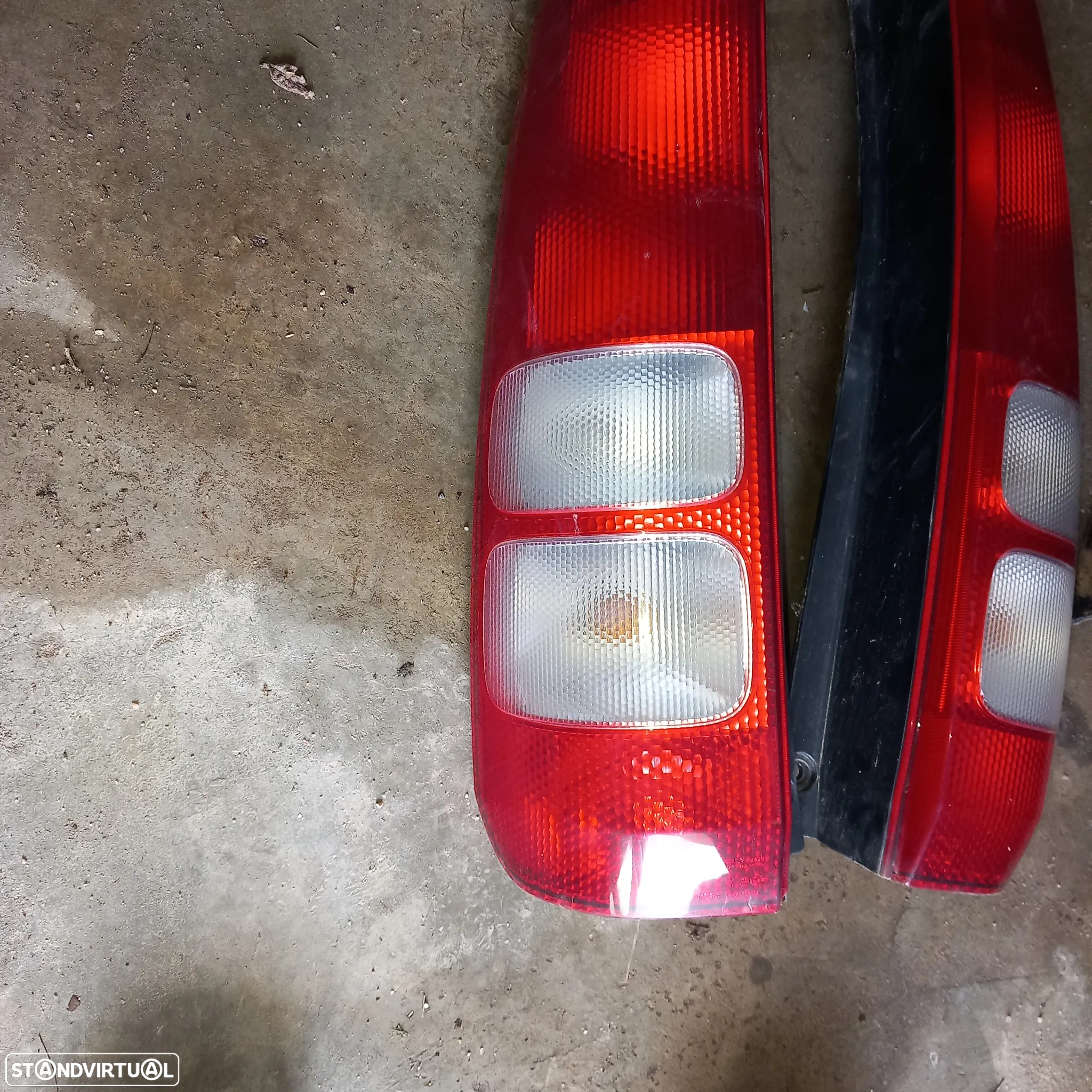 Farois traseiros honda hrv 2000 - 4