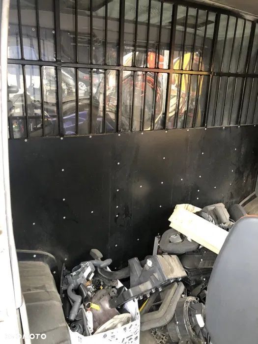 Krata klatka z fiata ducato zamykana na klucz - 2