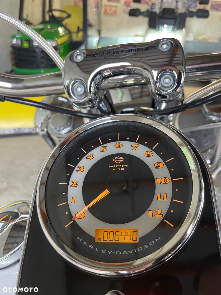 Harley-Davidson Softail Deluxe - 9