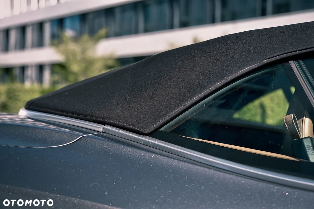 Aston Martin DB11 - 10