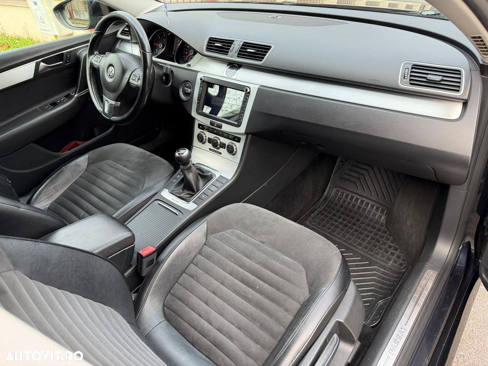 Volkswagen Passat 2.0 TDI BlueMotion Tehnology Highline - 9