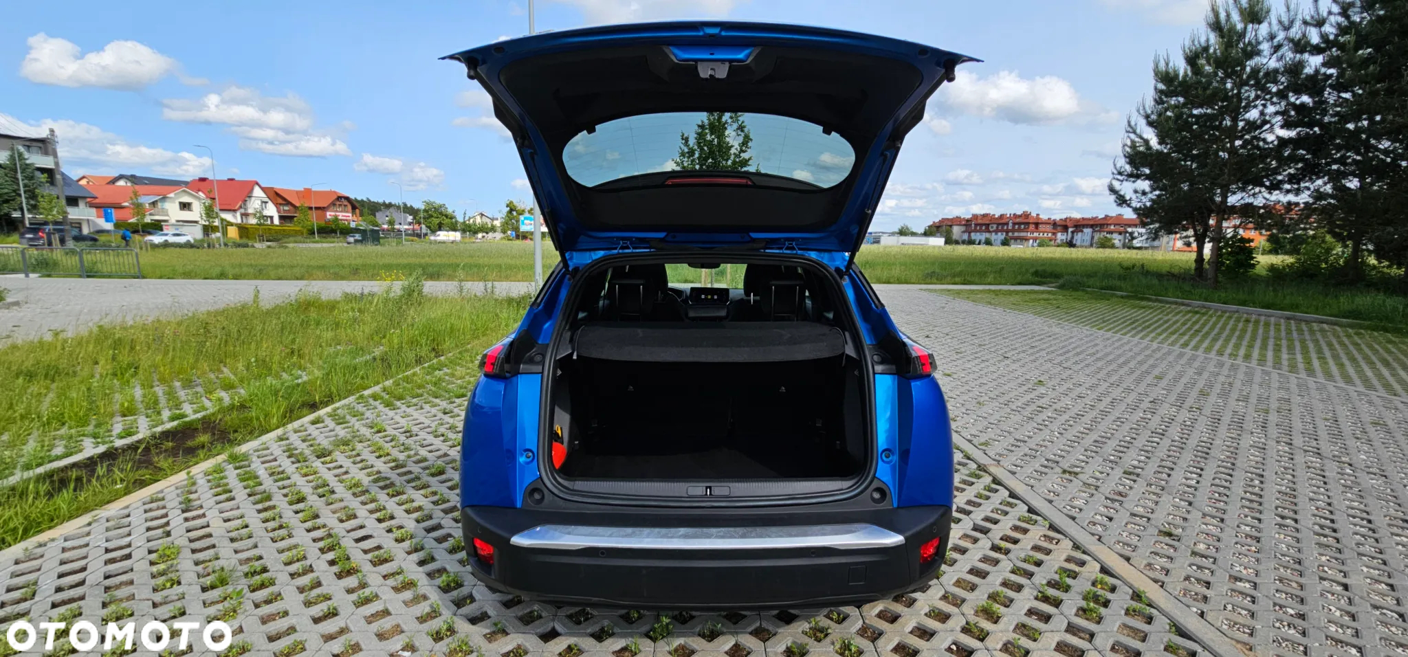Peugeot 2008 e-2008 GT - 7