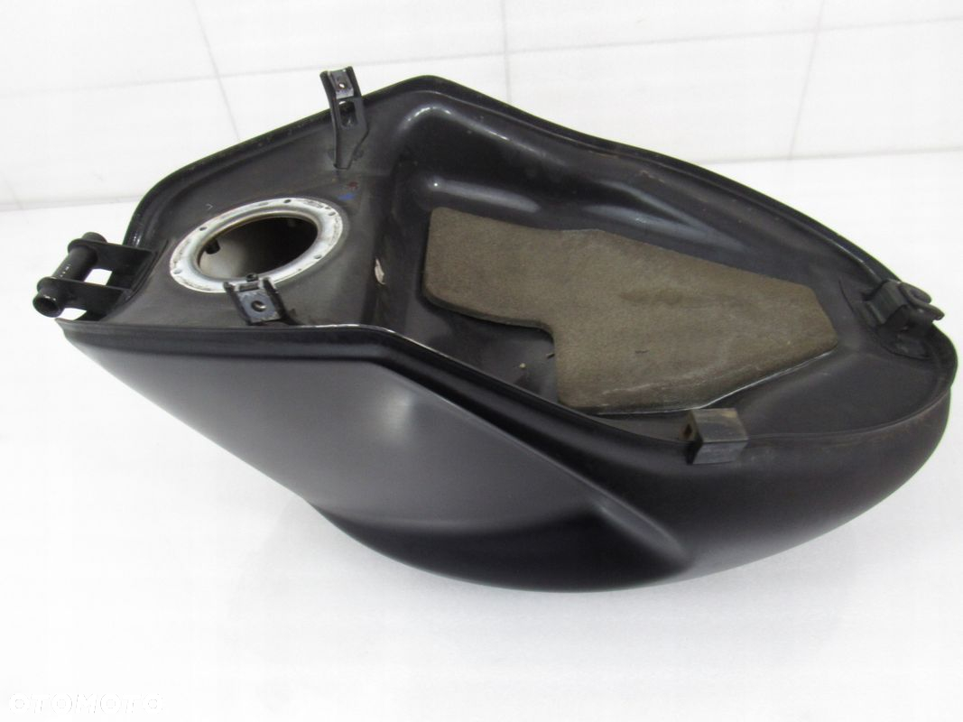 Bak / zbiornik paliwa Triumph Speed Triple 1050, 10r - 9