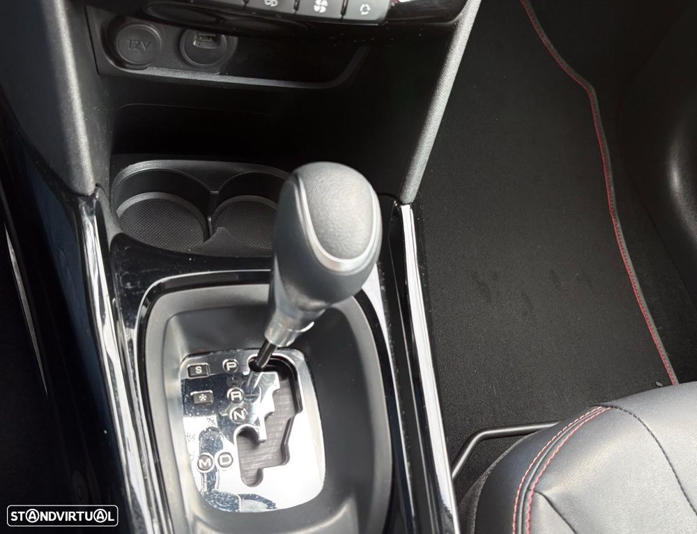 Peugeot 2008 1.5 BlueHDi GT Line EAT6 - 18