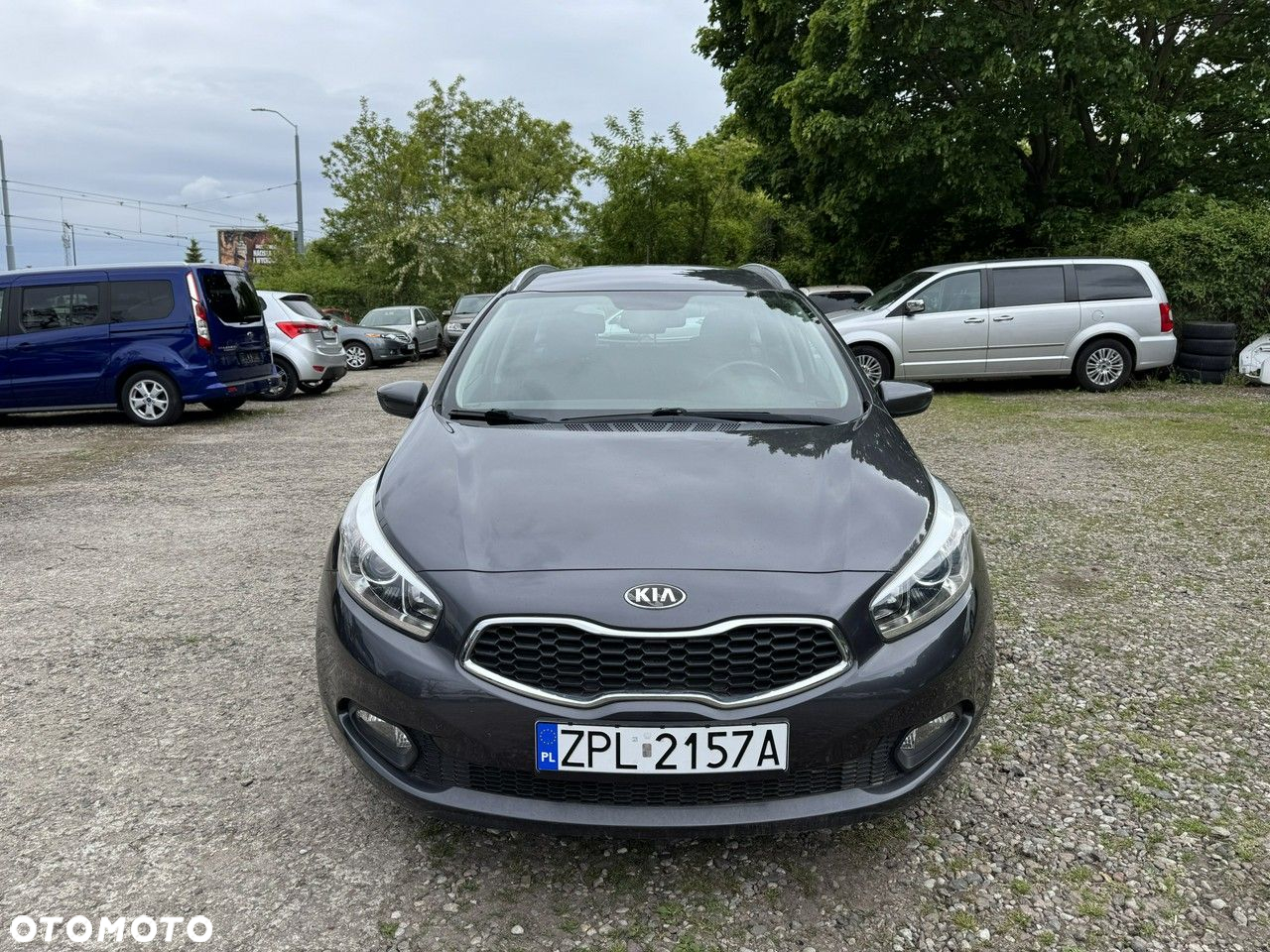 Kia Ceed - 32