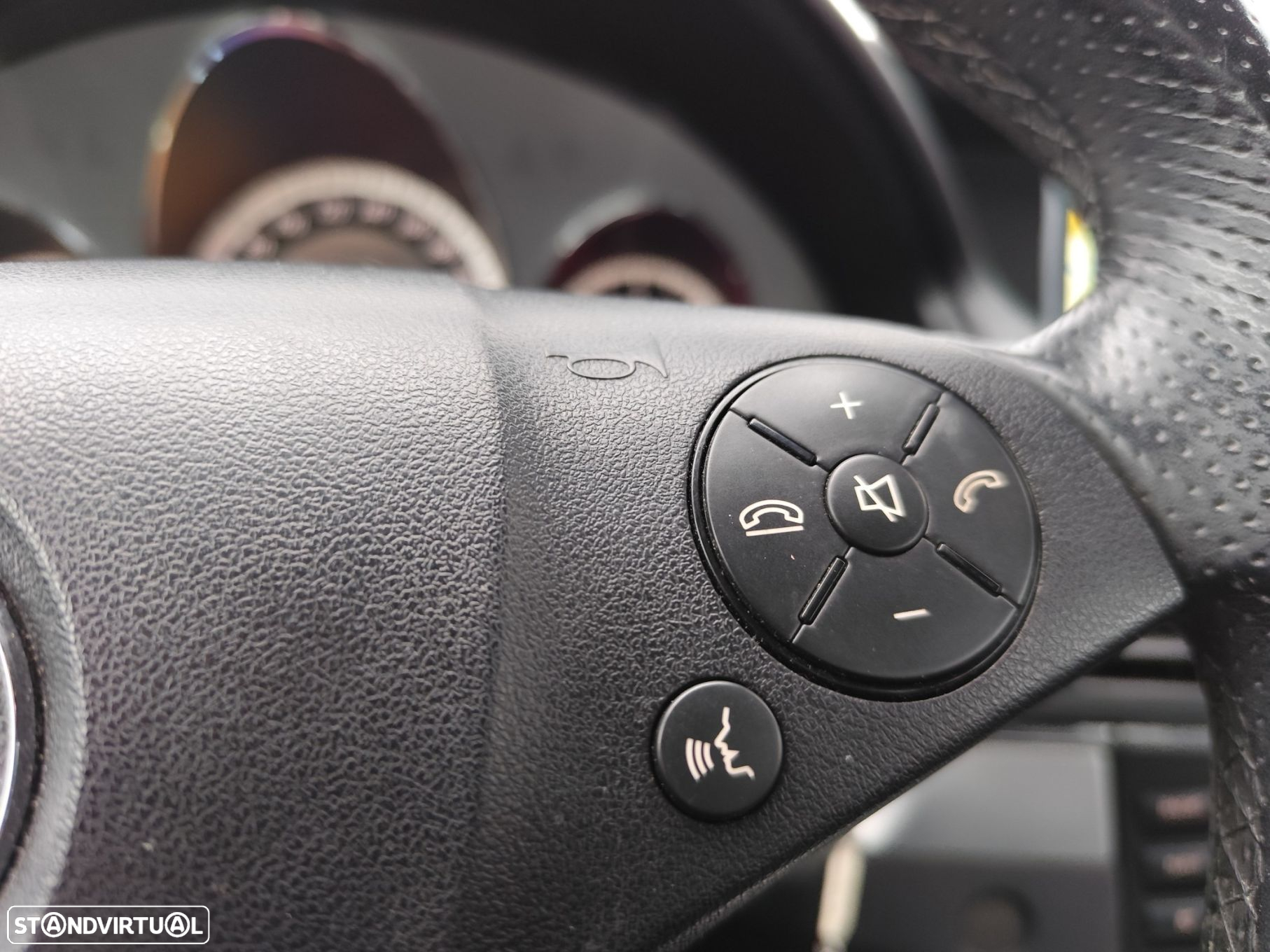 Mercedes-Benz E 220 CDi Avantgarde BlueEfficiency - 16