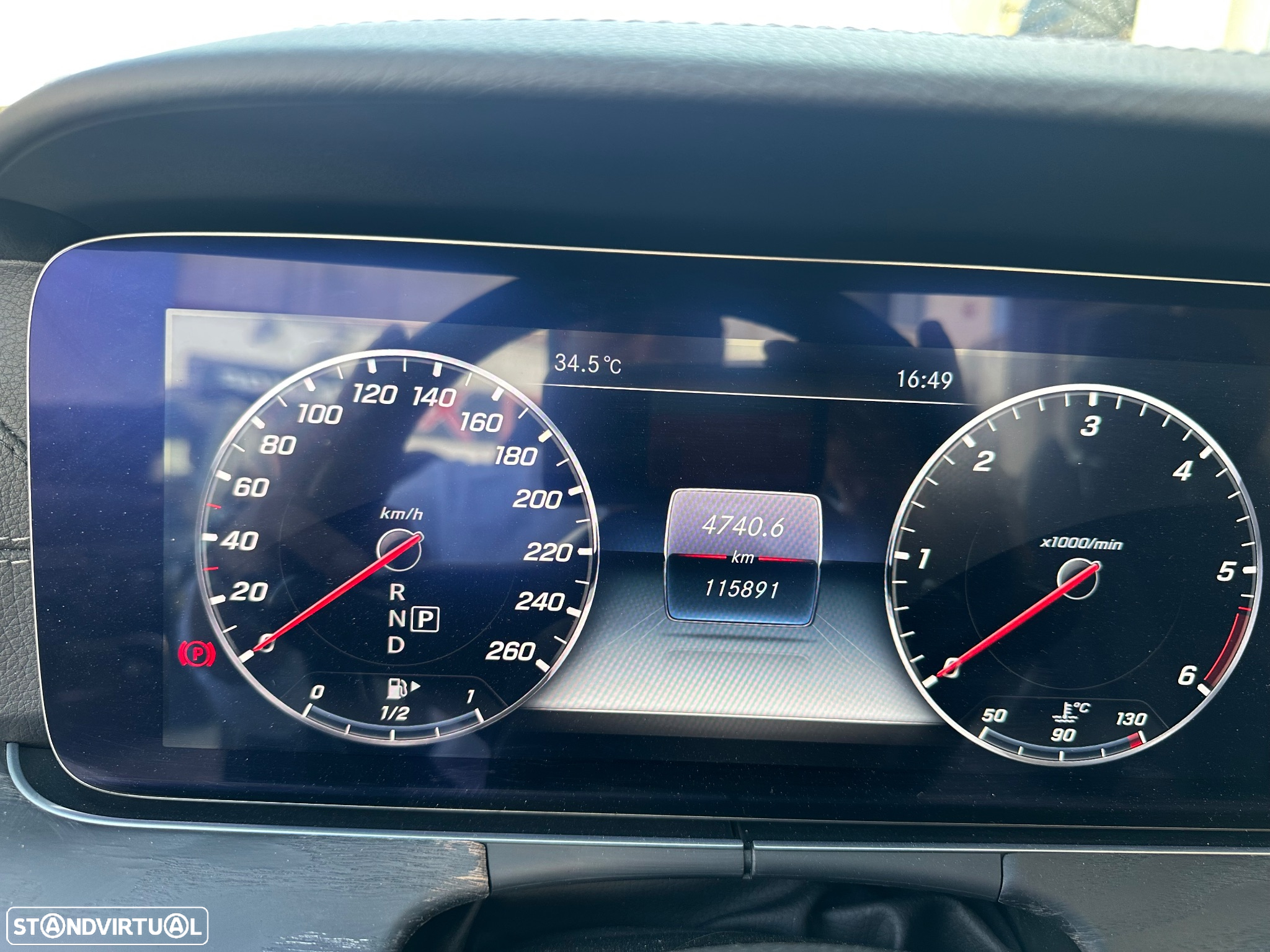 Mercedes-Benz E 220 d AMG Line - 19