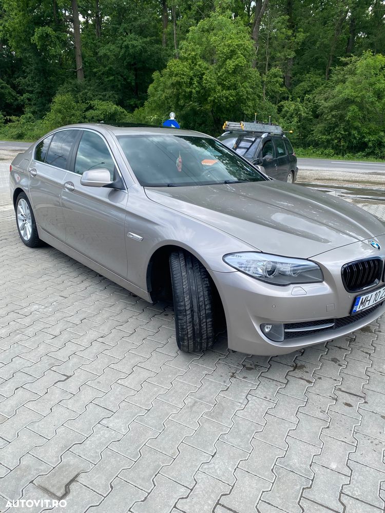 BMW Seria 5 520d xDrive - 2
