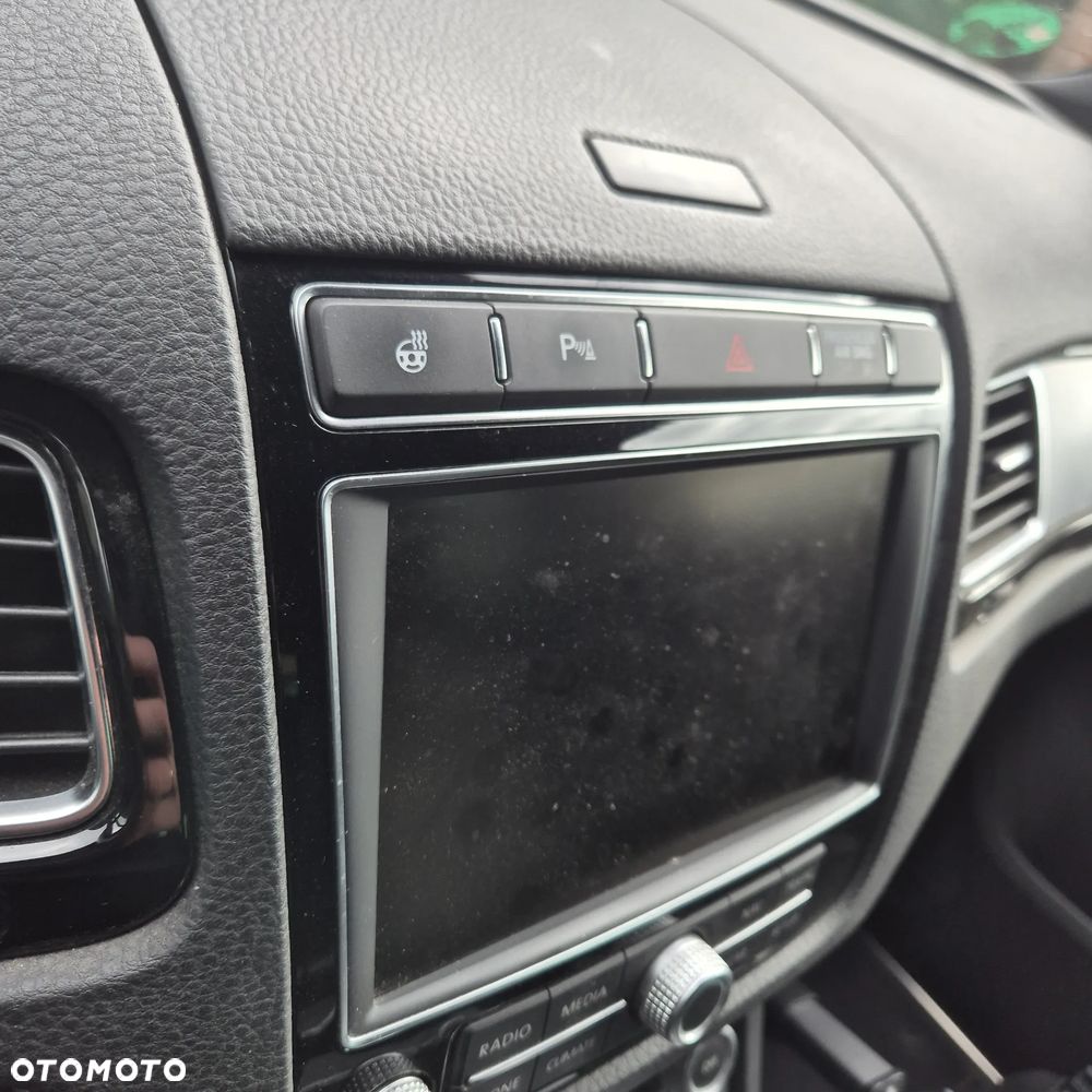 Volkswagen Touareg 3.0 V6 TDI SCR Blue Motion DPF Automatik Executive Edition - 26