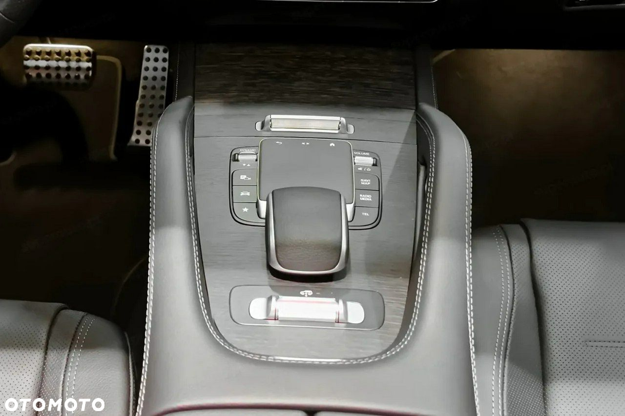 Mercedes-Benz GLE - 11